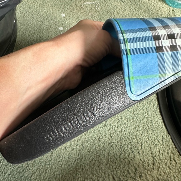 Burberry slides. Size 7. - Picture 3 of 3